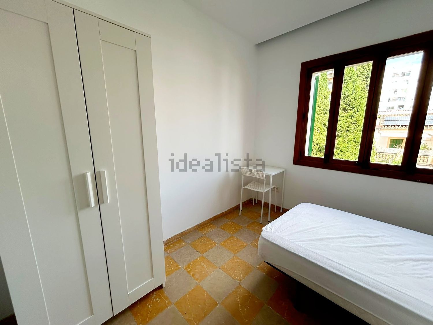 Room 130 m², Palma
