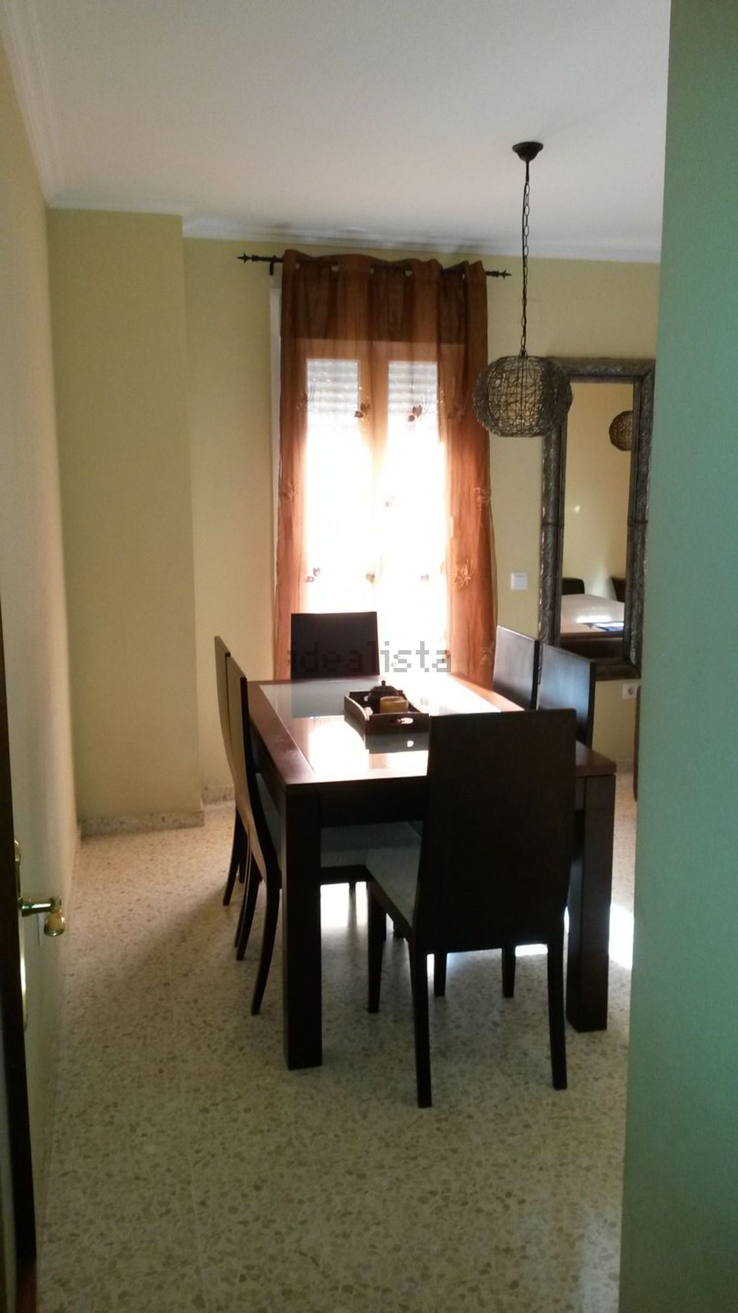 Piso de 80 m² en Dos Hermanas