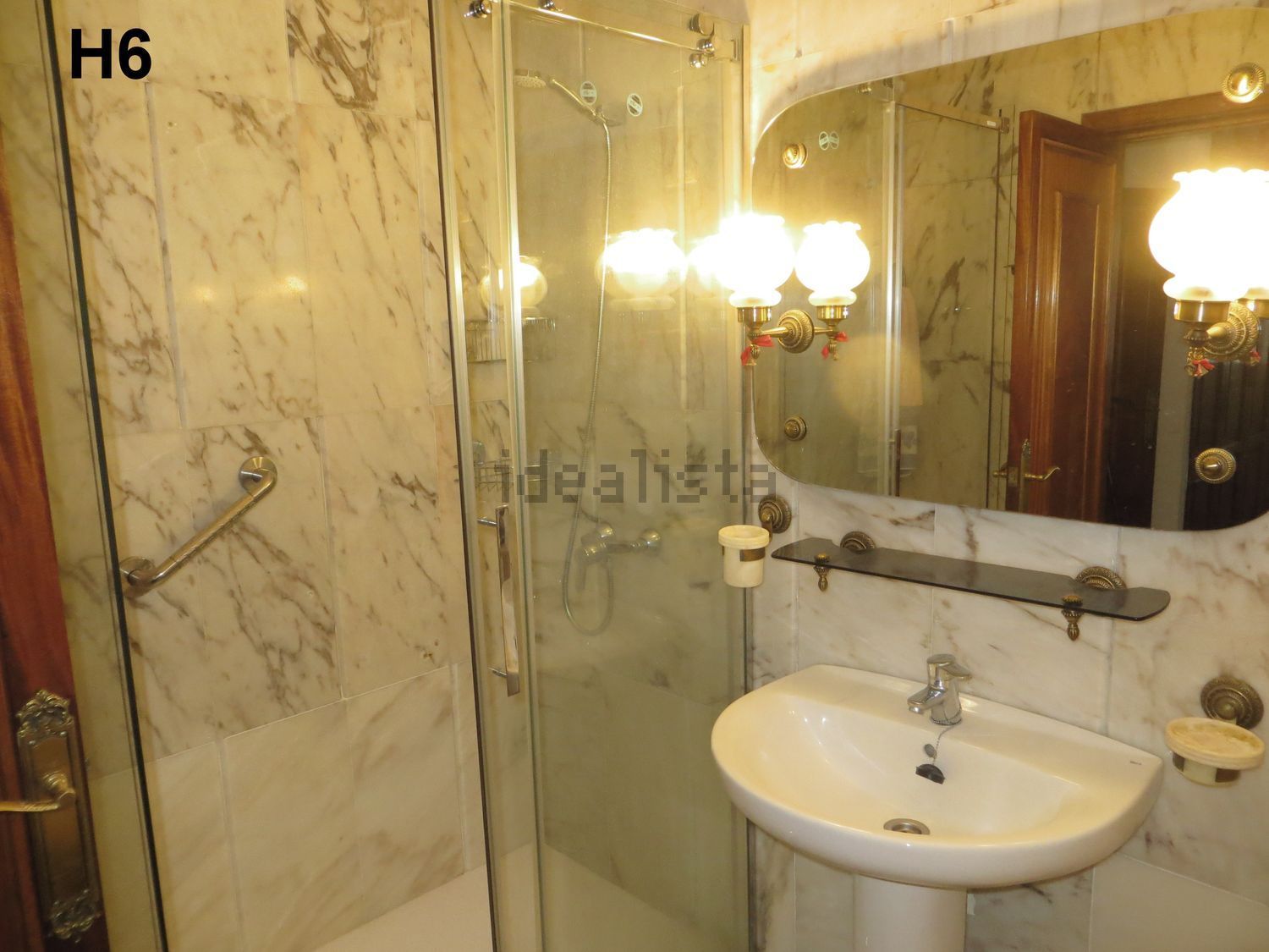 Room for rent, Seville