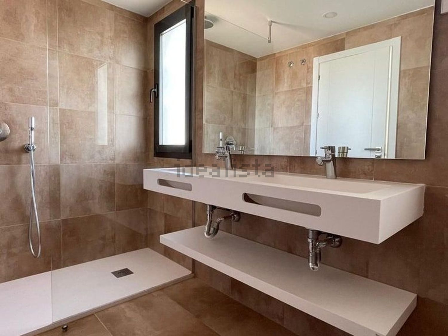 Квартира 100 м² в Estepona