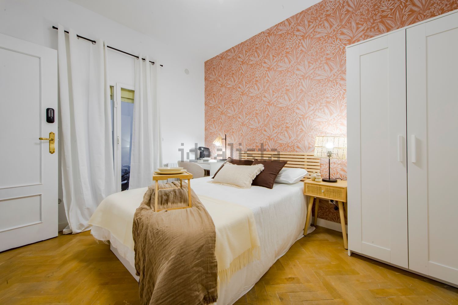 Кімната в оренду, Madrid