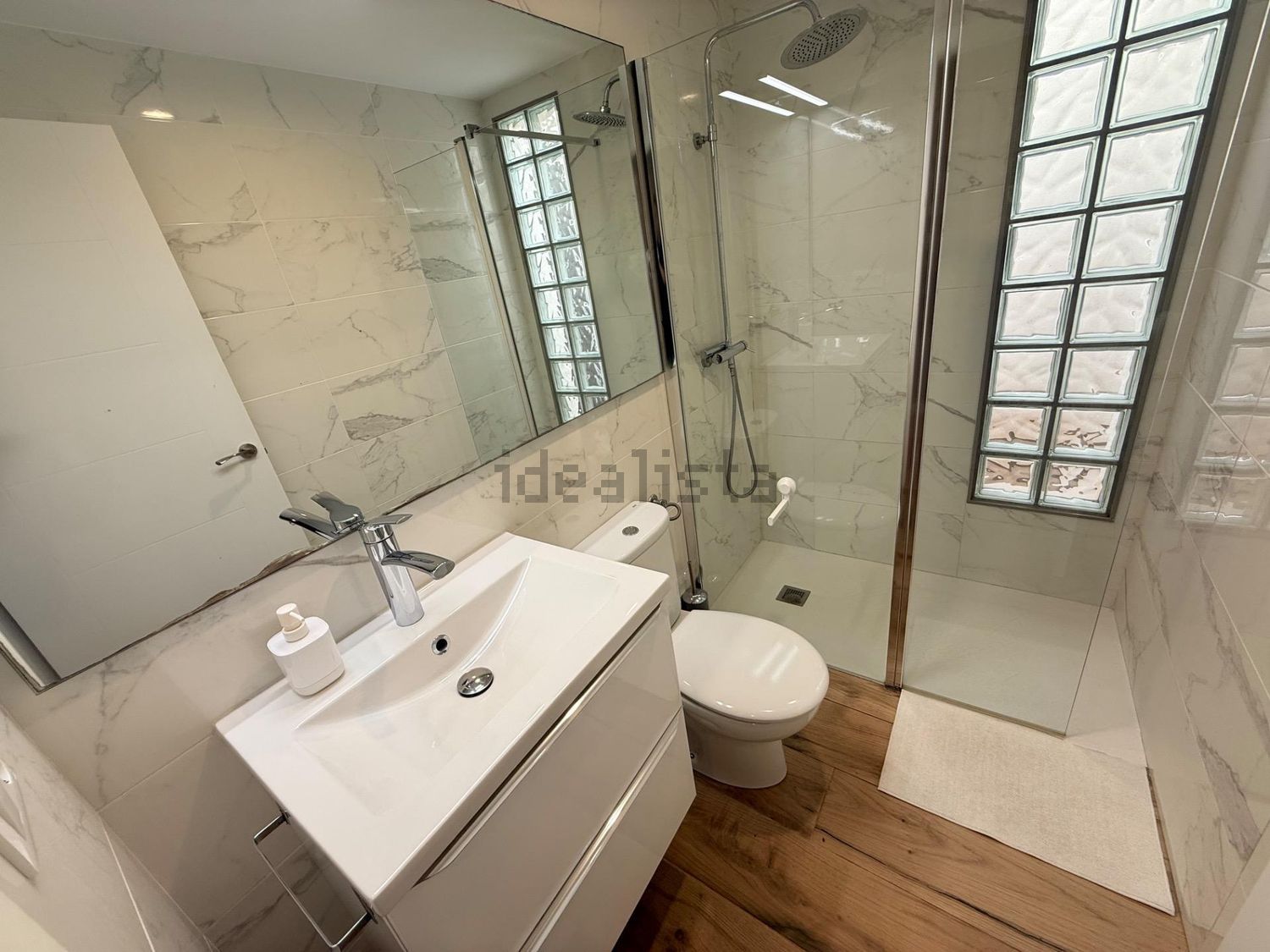 Casa de 150 m² en Camarles