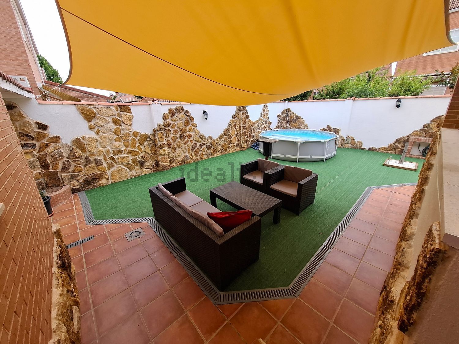 Room for rent, Alovera