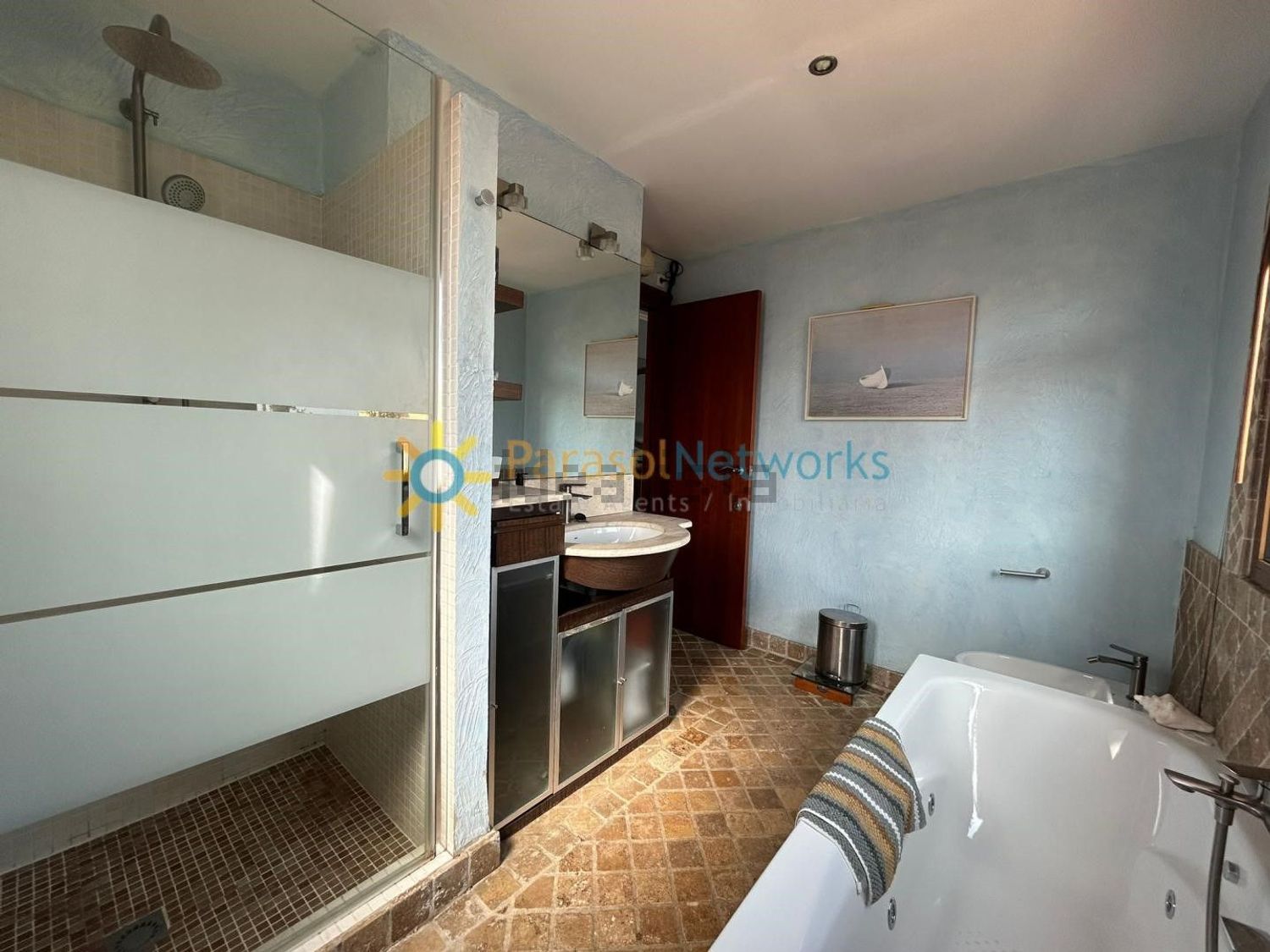 Casa de 212 m² en Oliva