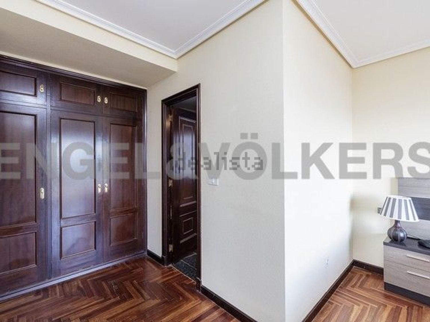 House 300 m² in Baiona