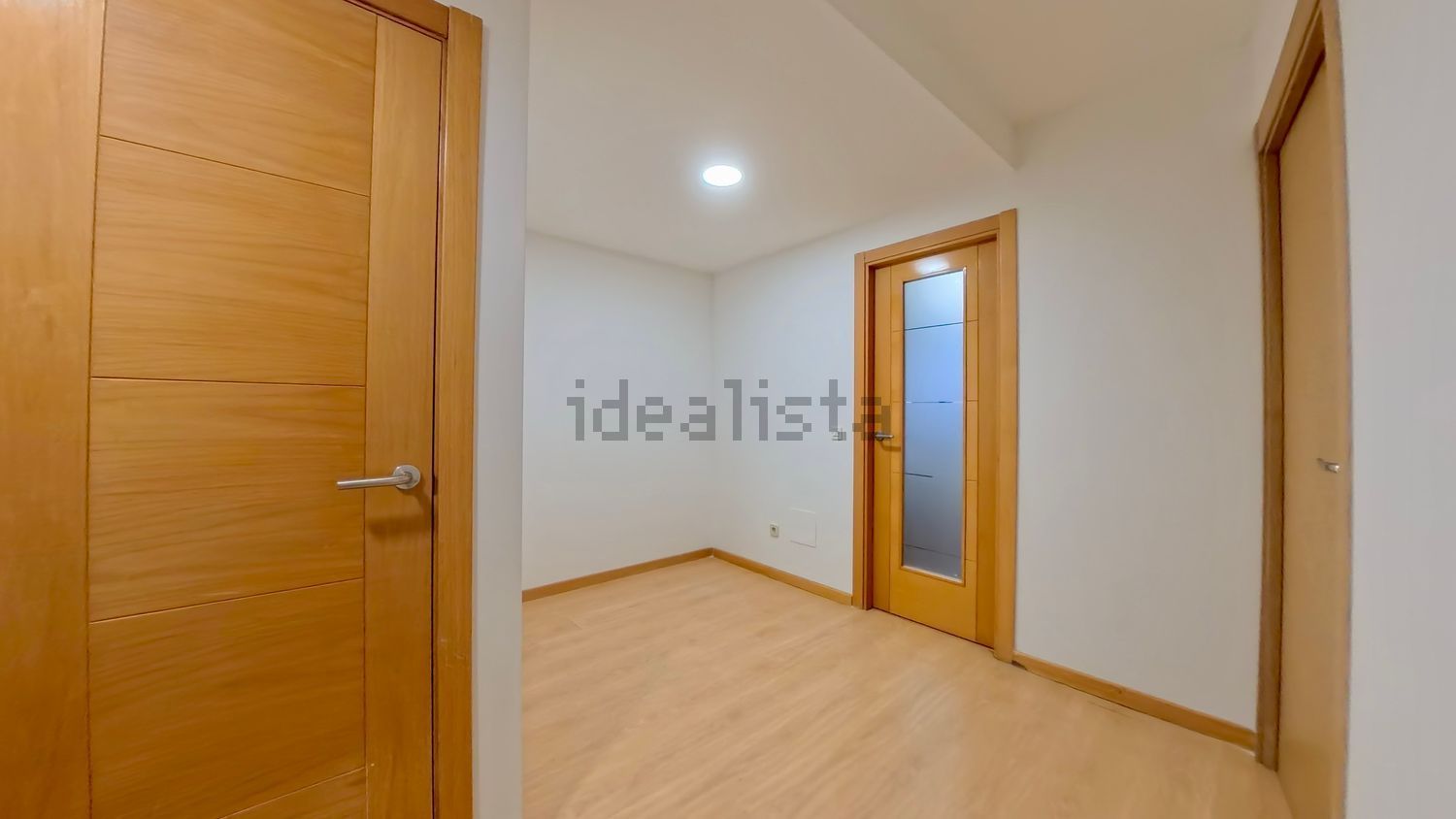 Room for rent, Alovera