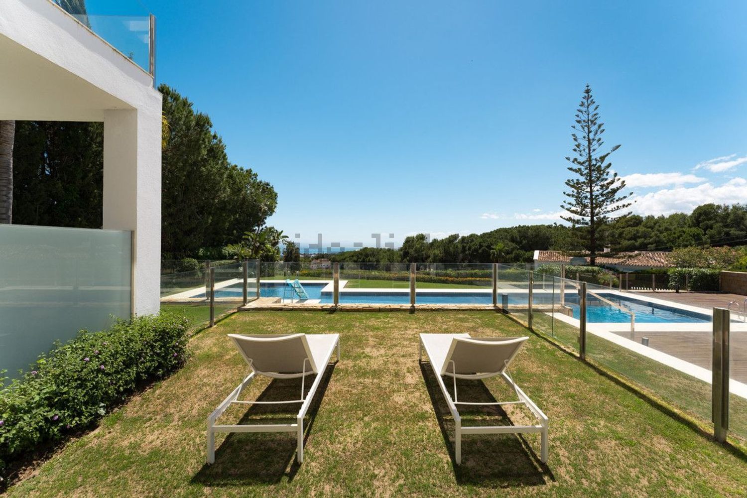 Haus 350 m² in Marbella
