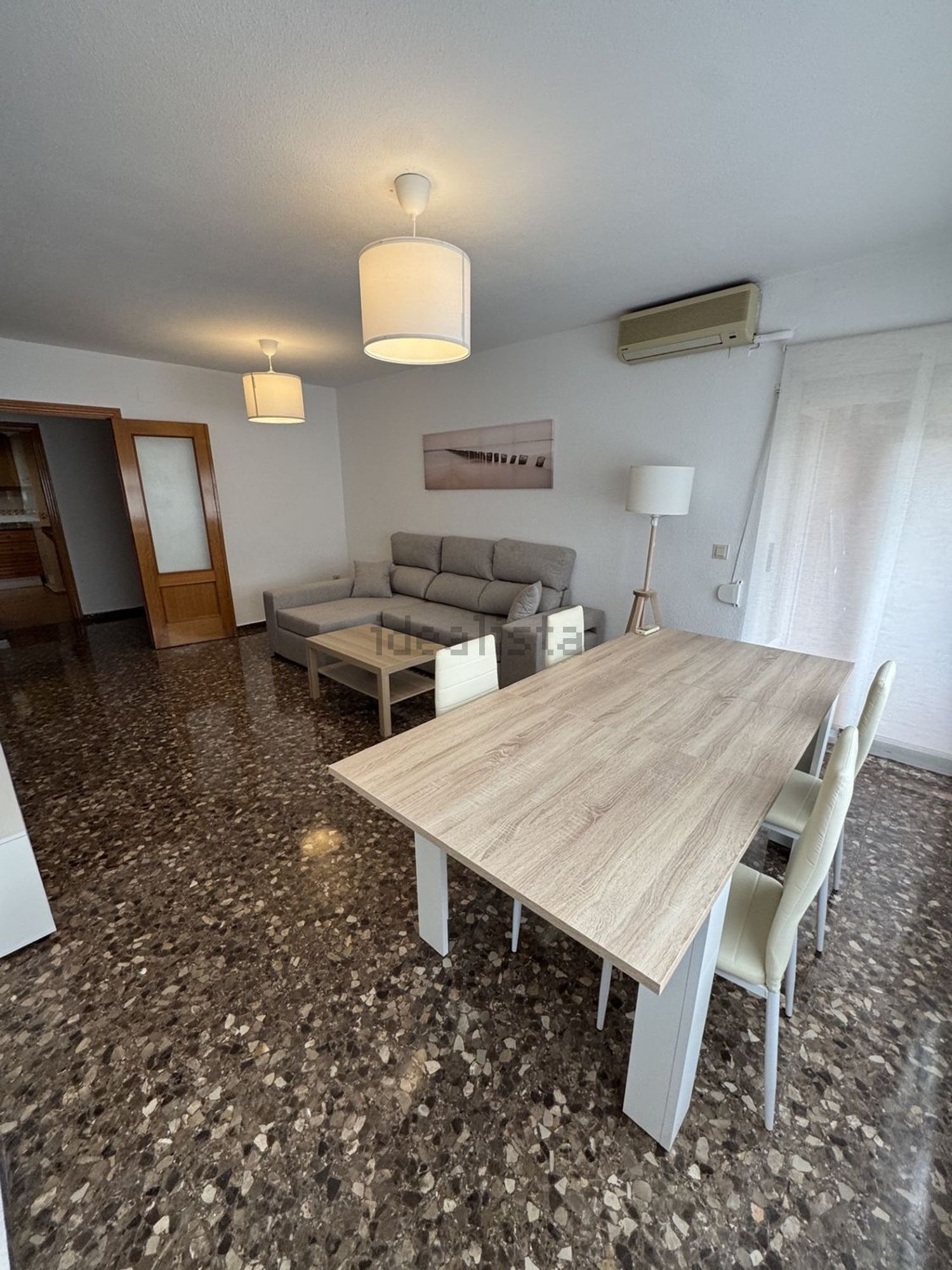 Pis de 99 m² a València