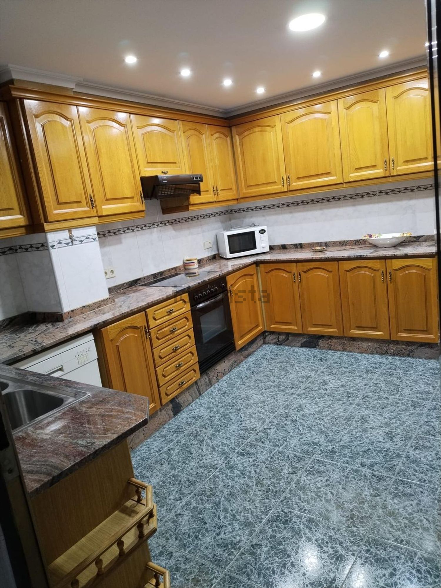 Flat 160 m² in Montcada / Moncada
