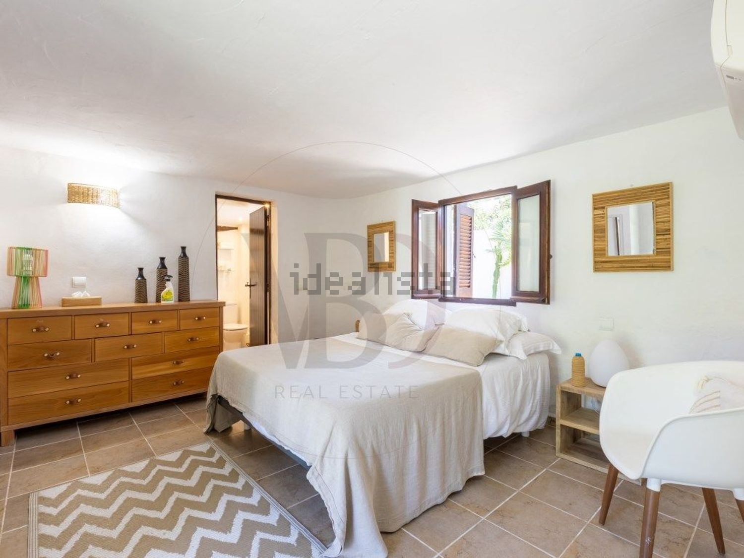 Будинок 325 м² у Sant Josep de sa Talaia