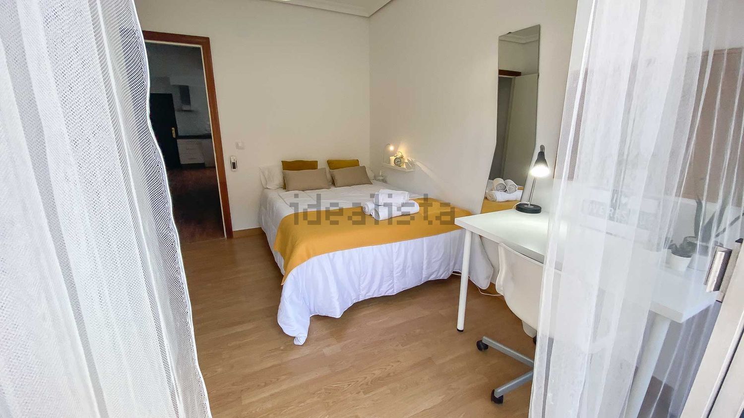 Room for rent, Seville