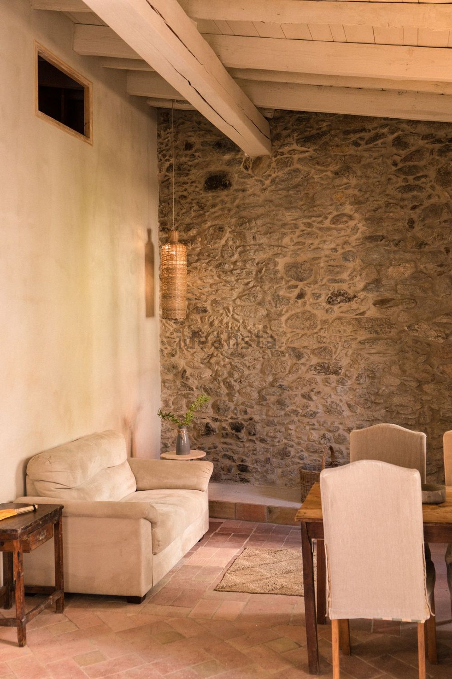 Habitació de lloguer, Palau-saverdera
