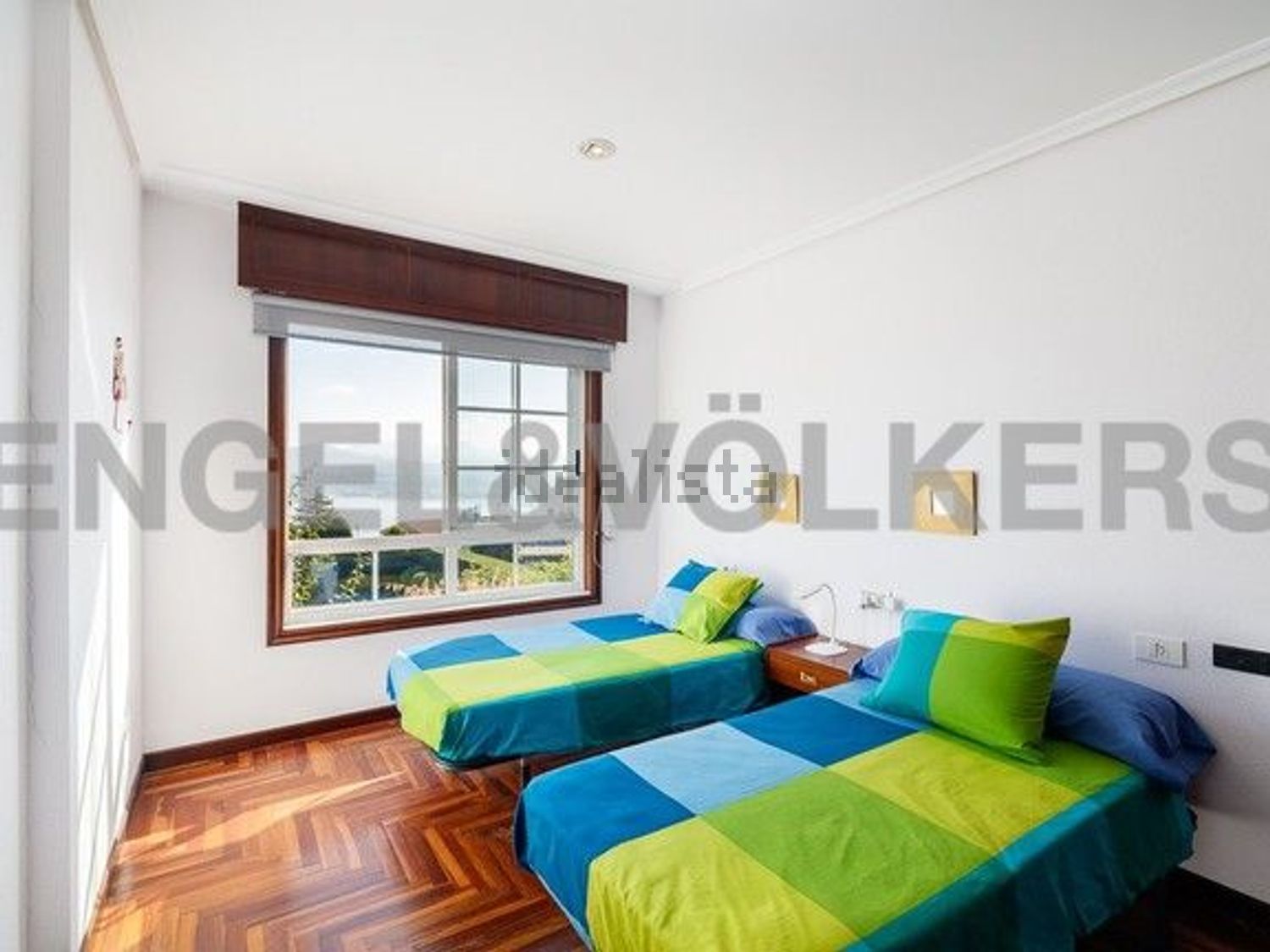 House 300 m² in Baiona