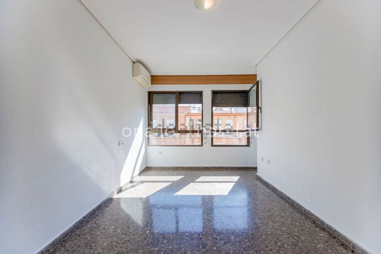 Pis de 70 m² a València