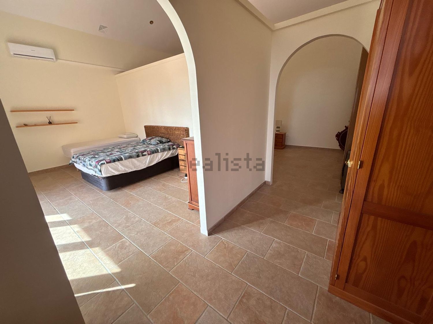 Haus 400 m² in Estepona