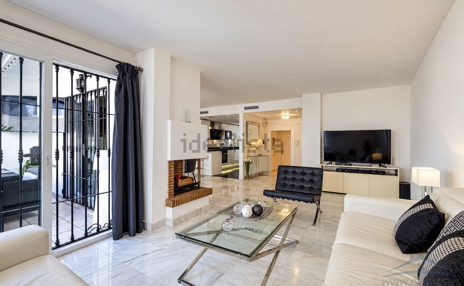 Haus 250 m² in Marbella