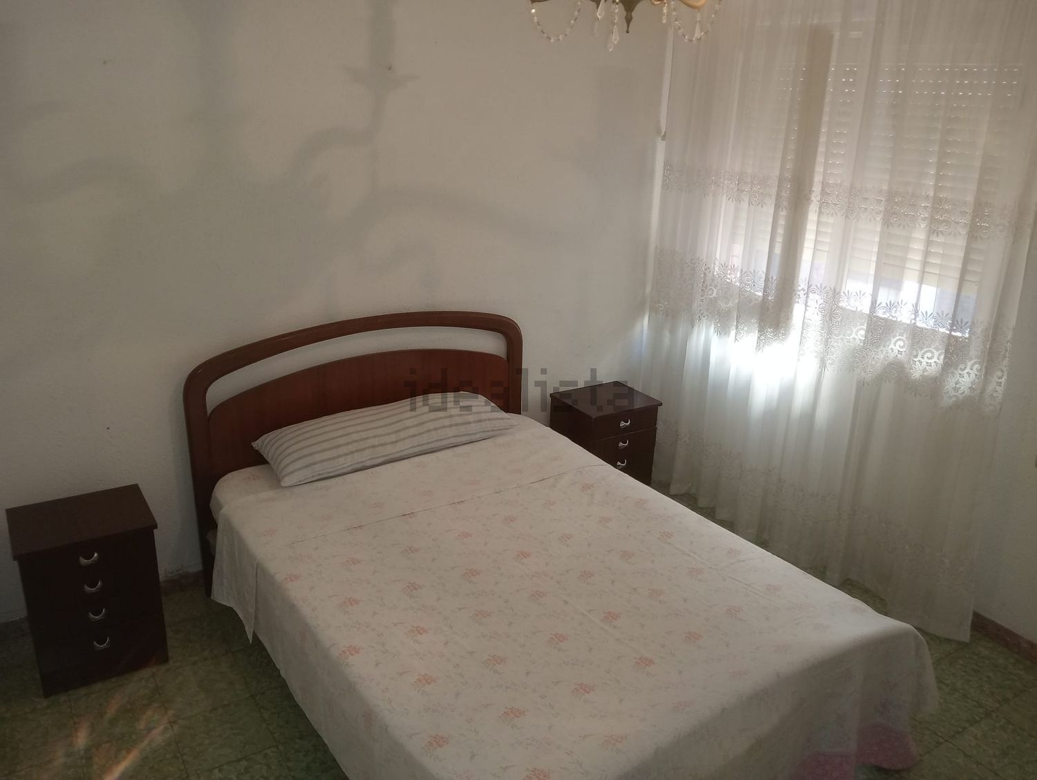 Quarto para alugar, Saragoça