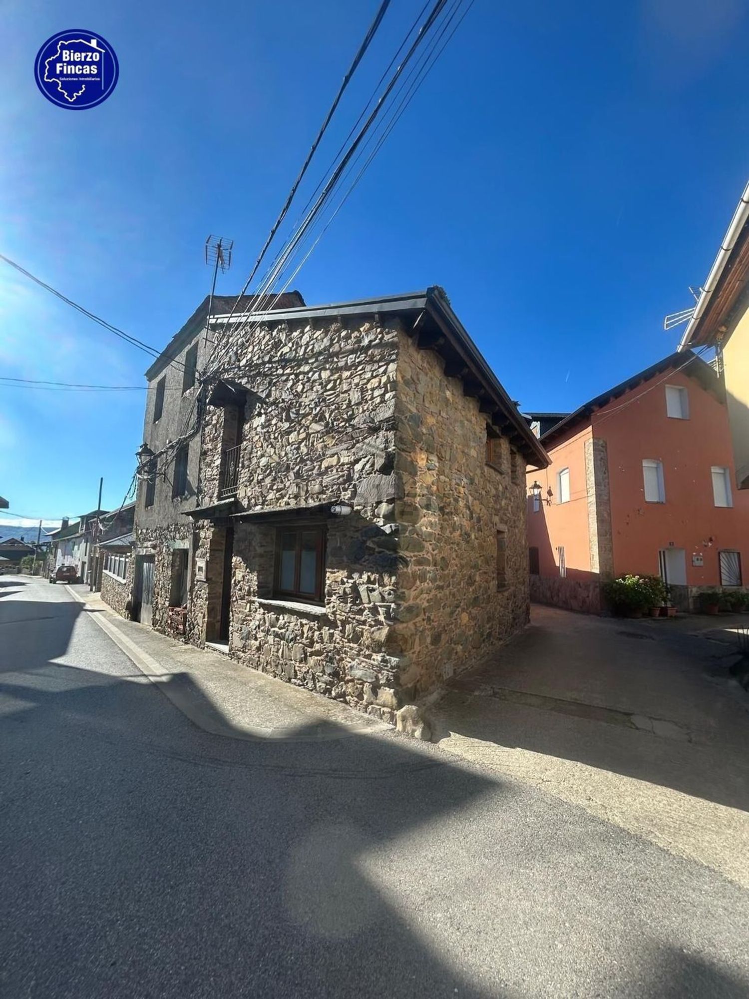 Casa de 92 m² a Noceda del Bierzo