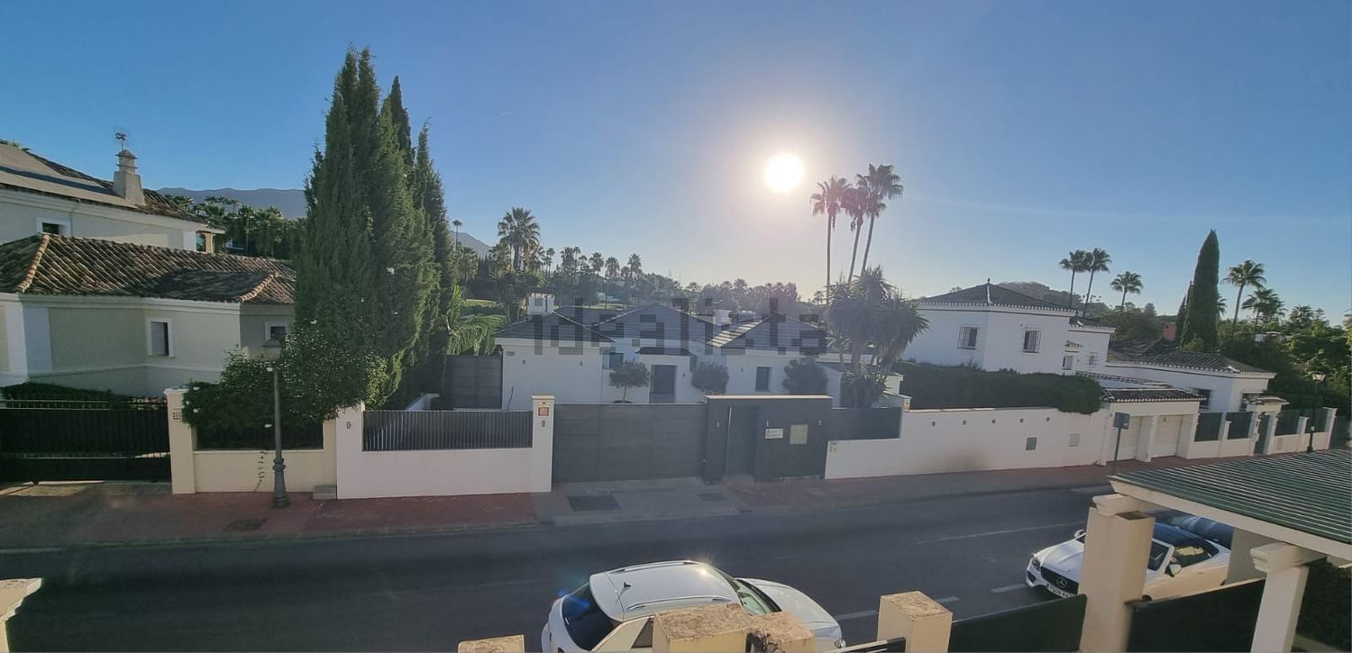 Casa de 180 m² en Marbella