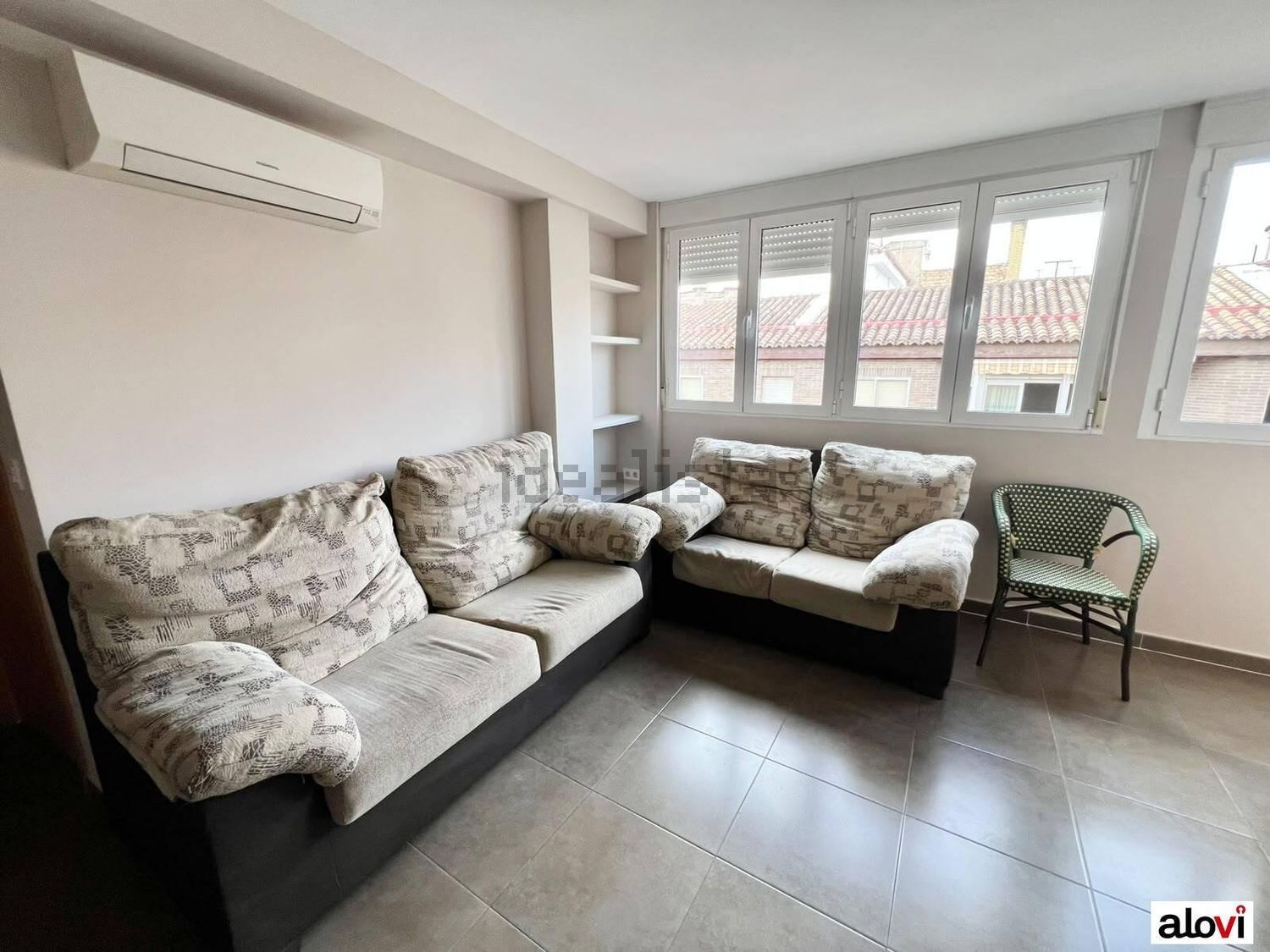 Flat 100 m² in Granada