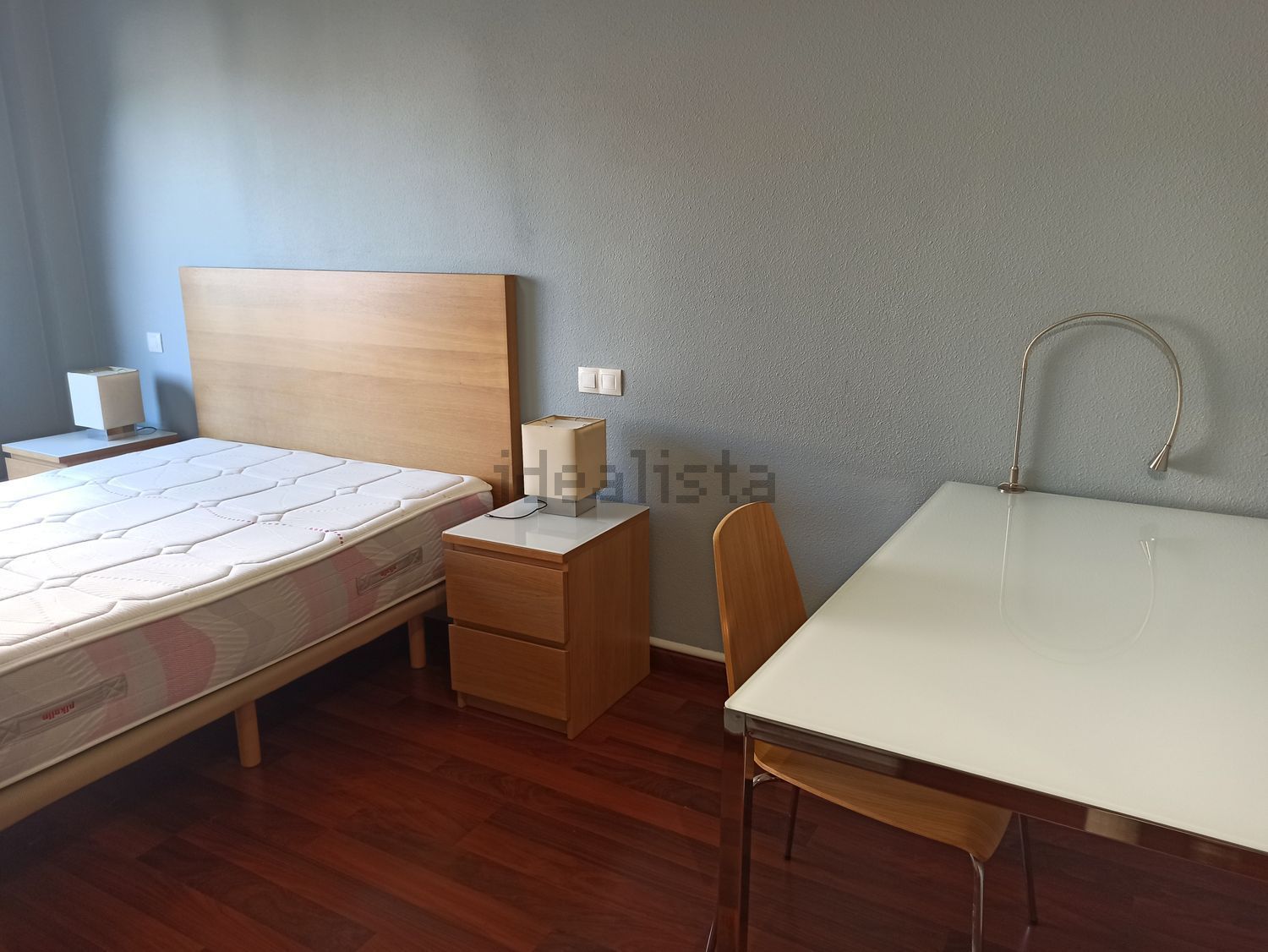 Flat 85 m² in Cadrete