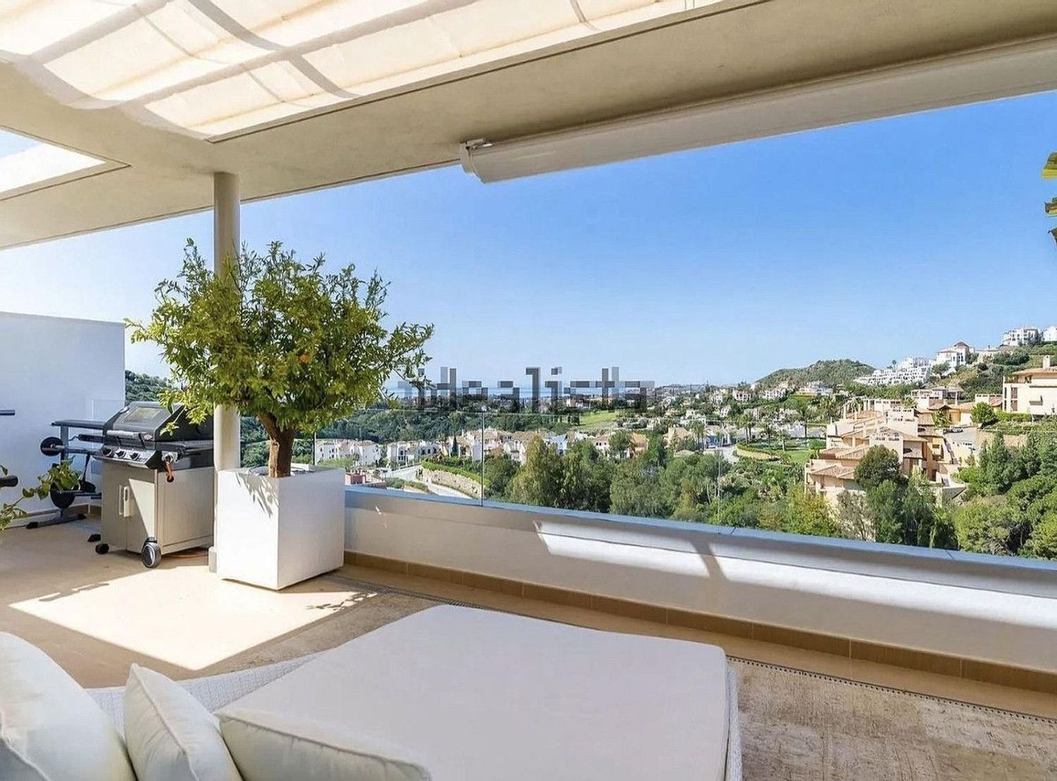 Piso de 200 m² en Benahavís