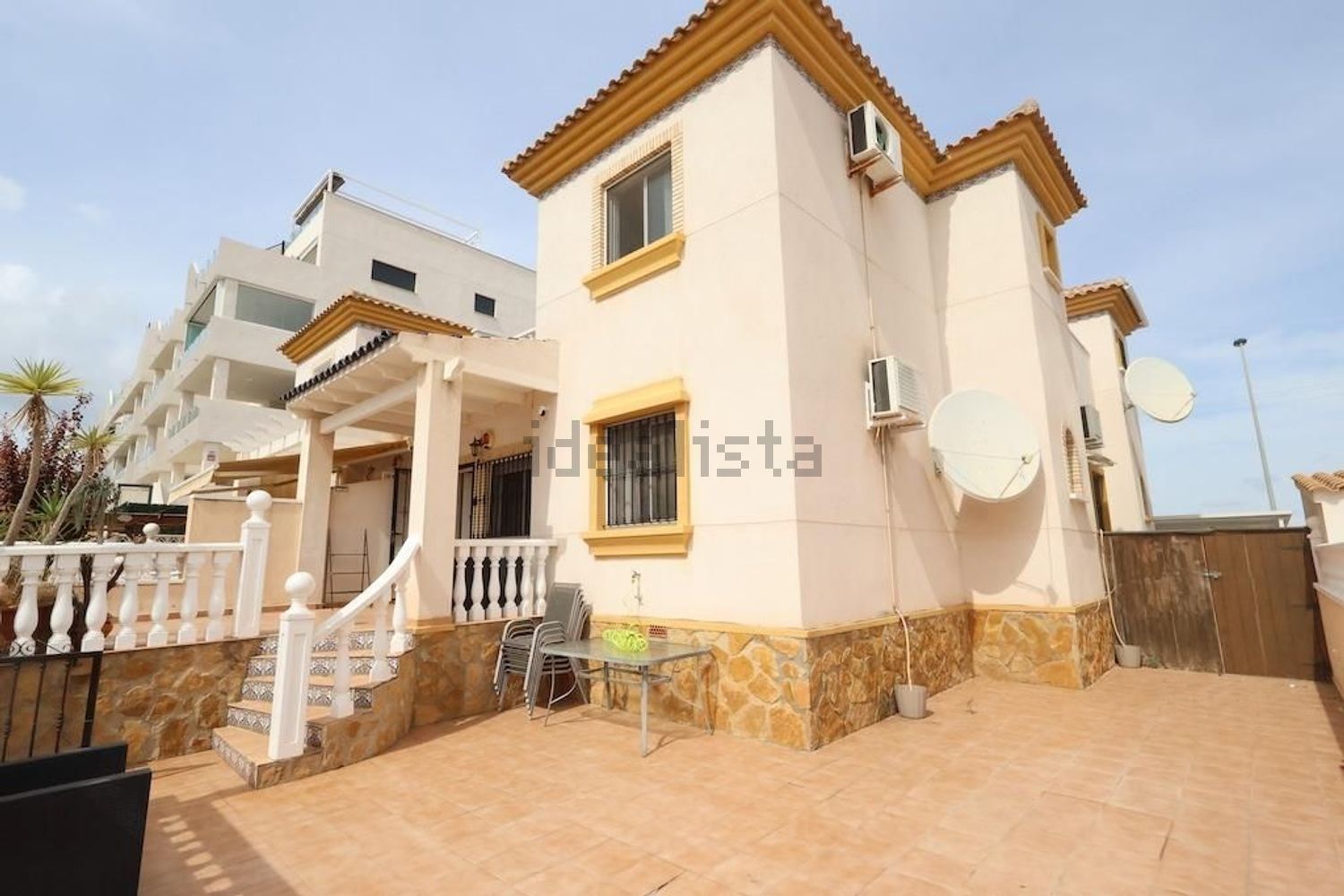 Casa de 110 m² a Oriola