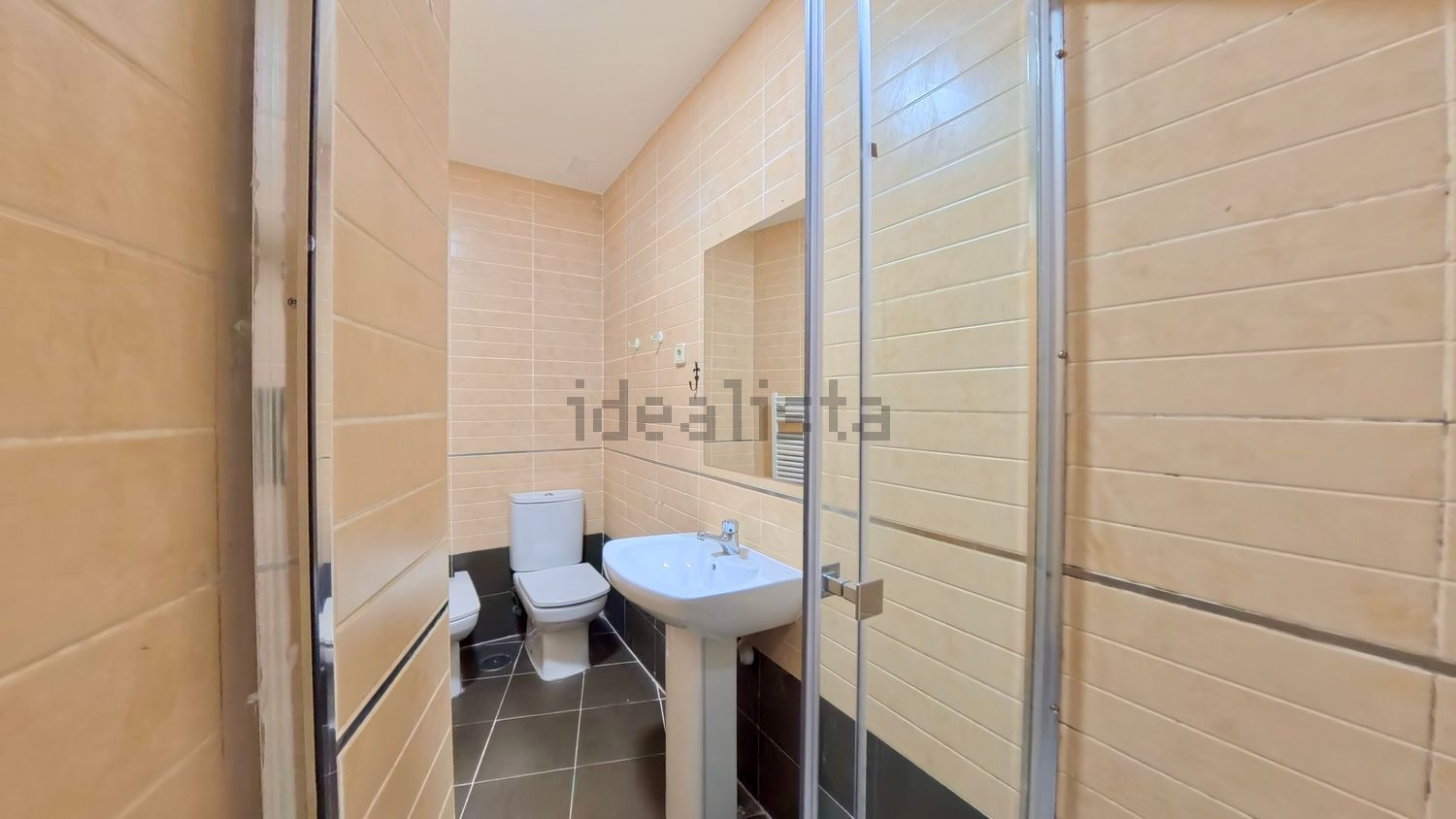 Zimmer zur Miete, Alovera