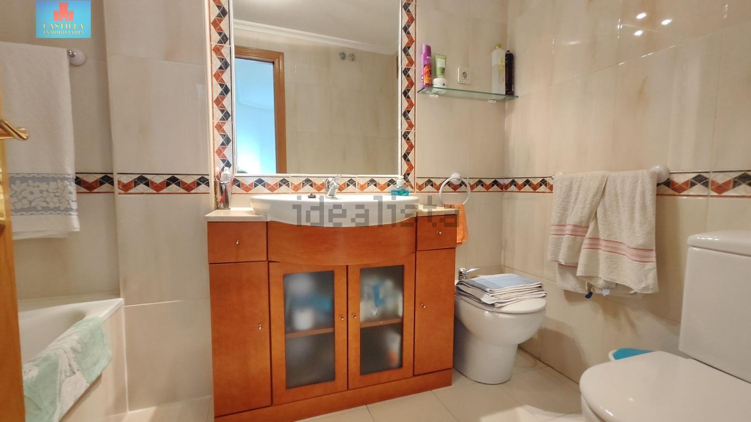 Casa de 200 m² en Ávila