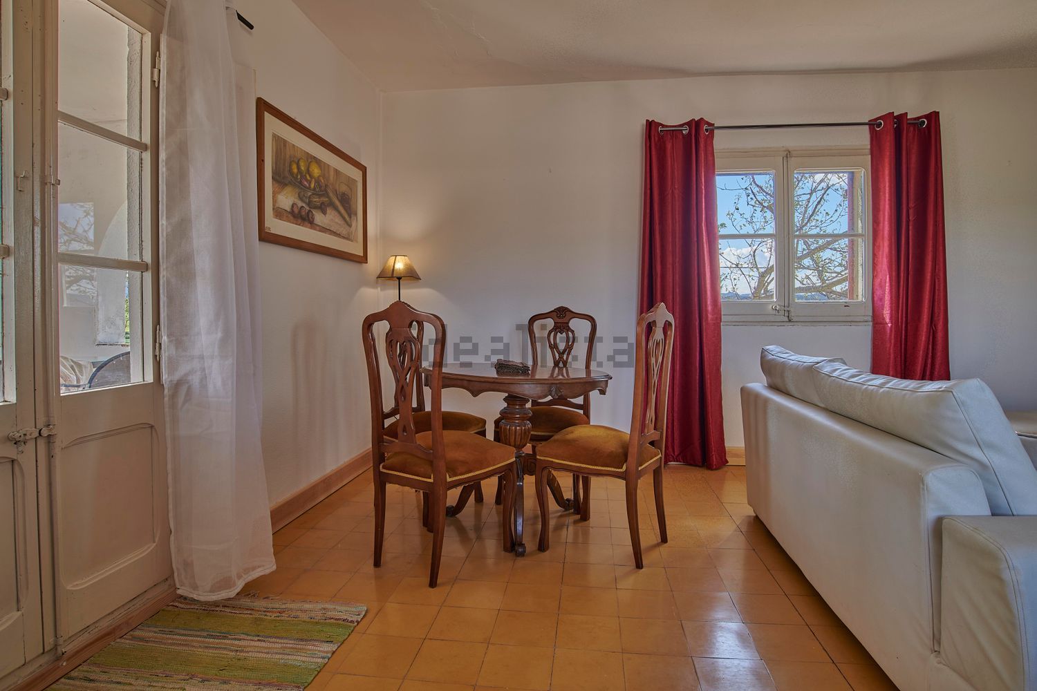 Habitació de lloguer, Tona