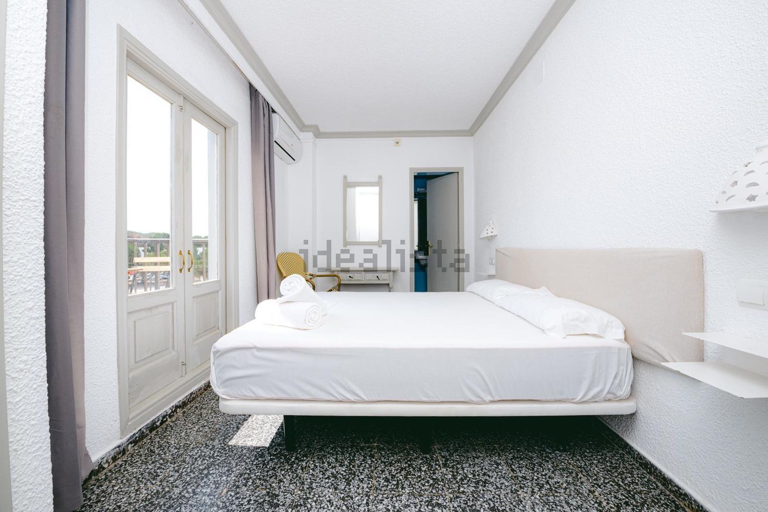 Habitació de lloguer, Santa Eulària des Riu