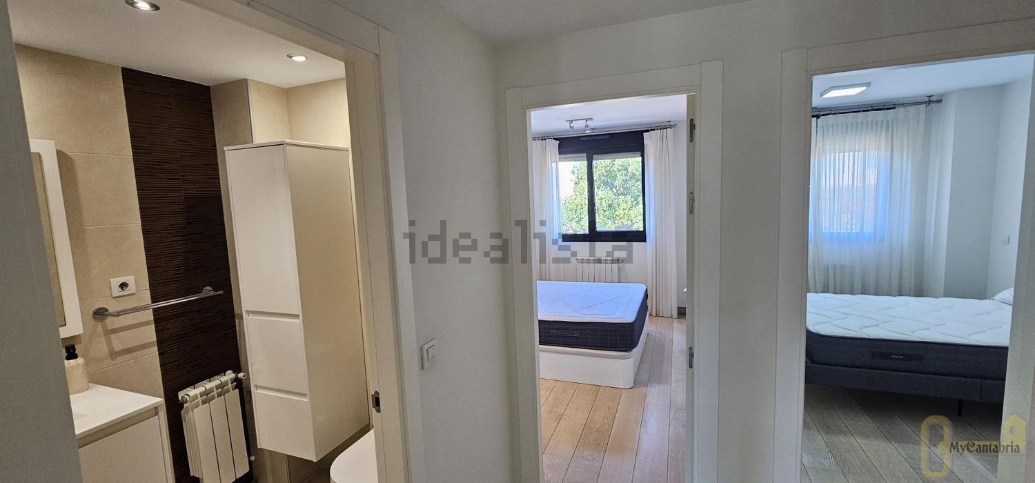Flat 77 m² in Santander