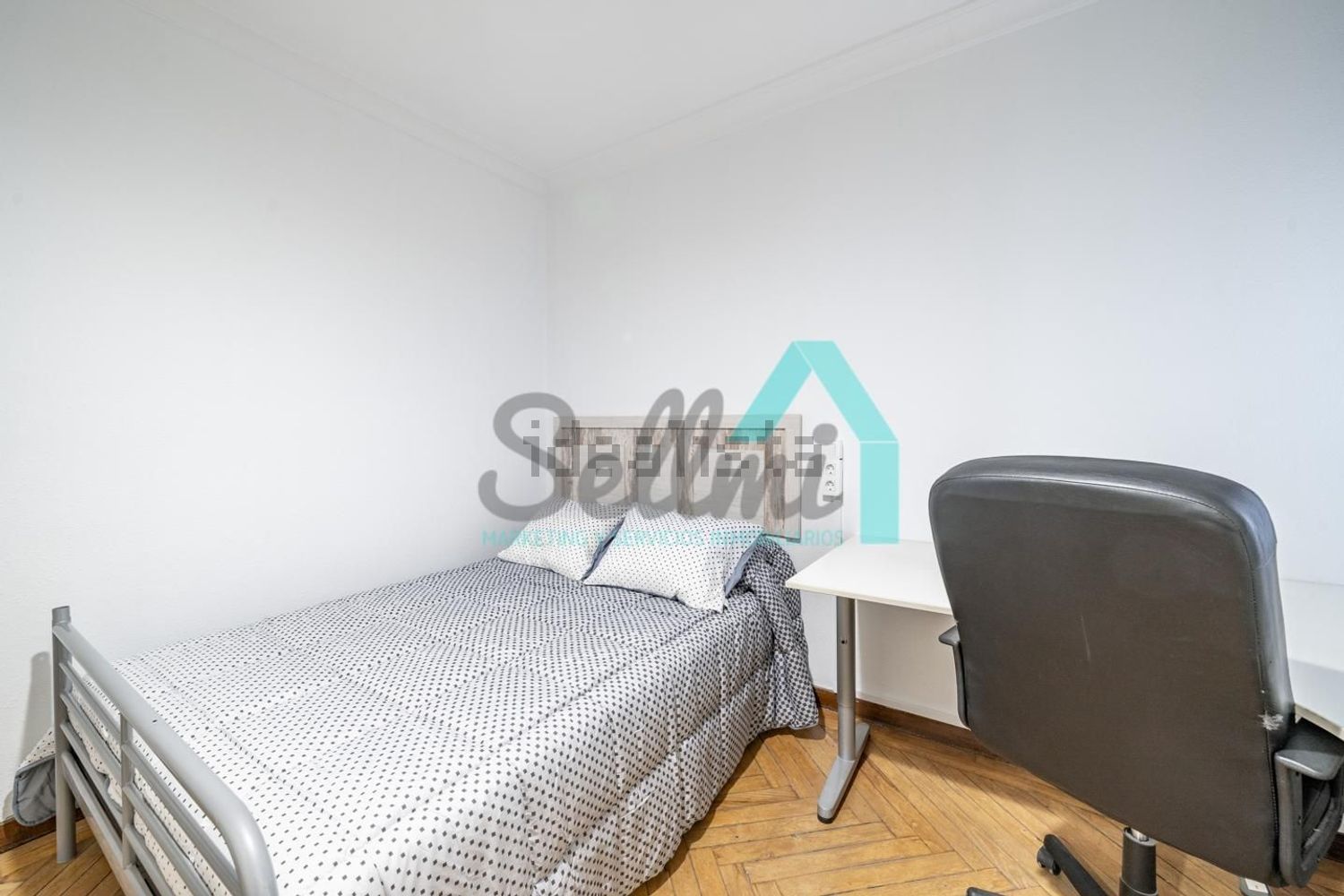 Piso de 136 m² en Oviedo