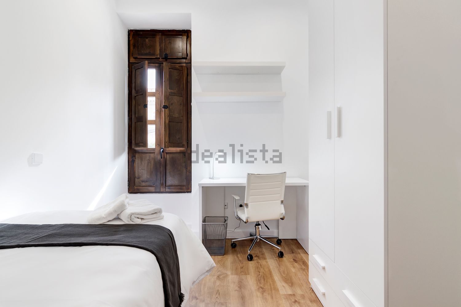 Chambre à louer, Valence