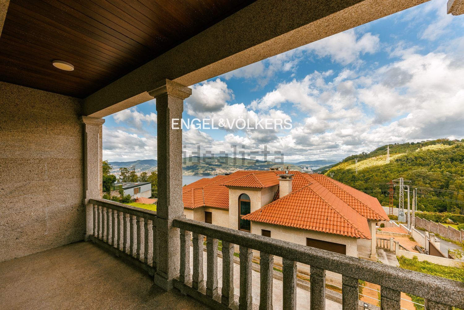 Casa 425 m² a Vigo