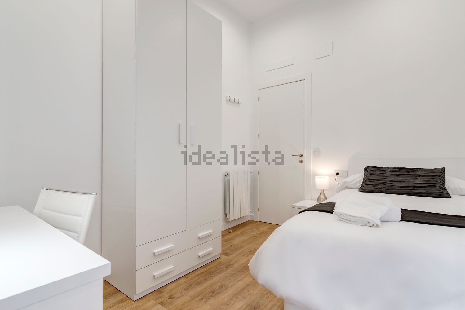 Chambre à louer, Valence