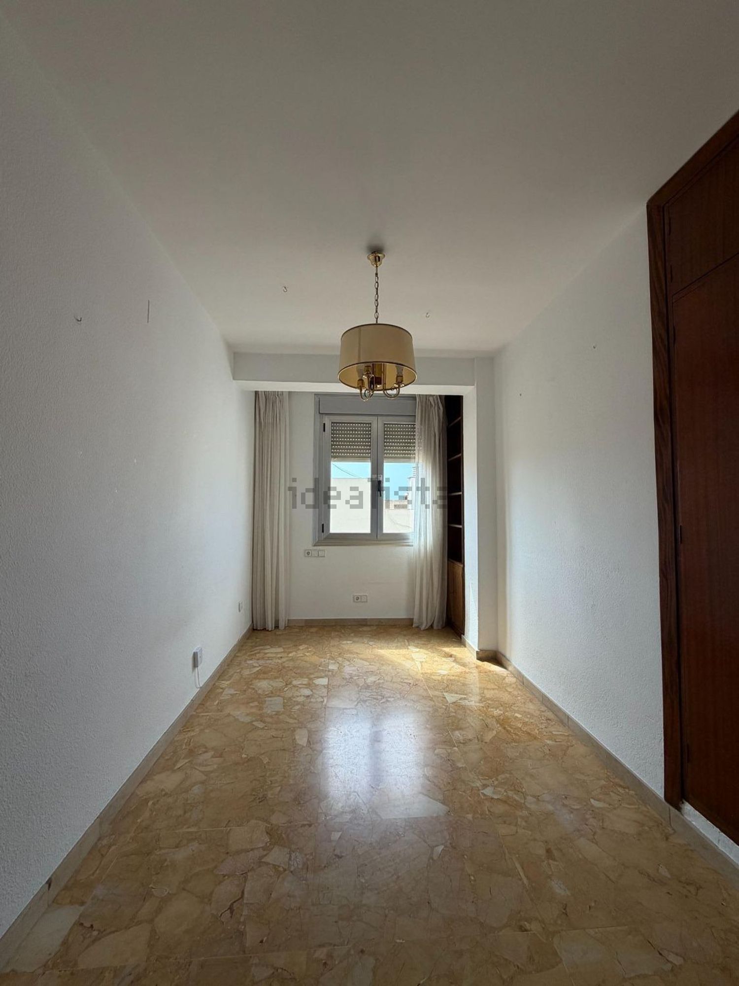 Piso de 140 m² en Almería