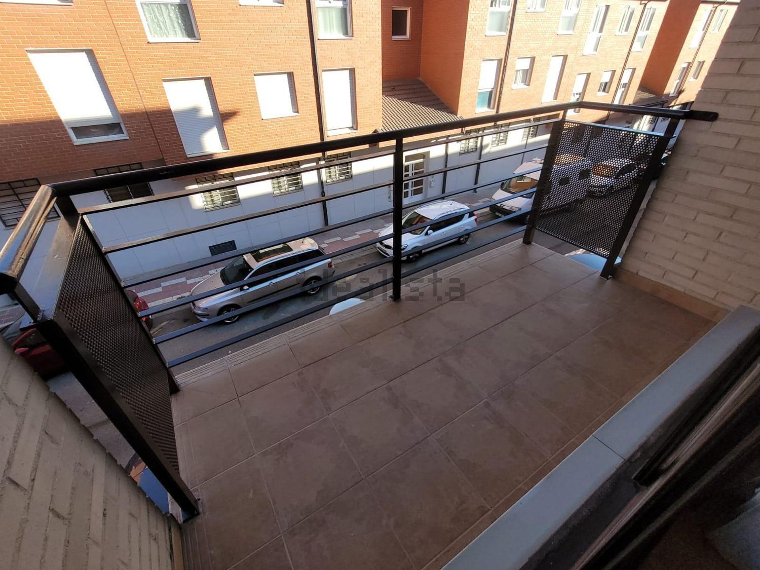 Wohnung 75 m² in La Puebla de Alfindén