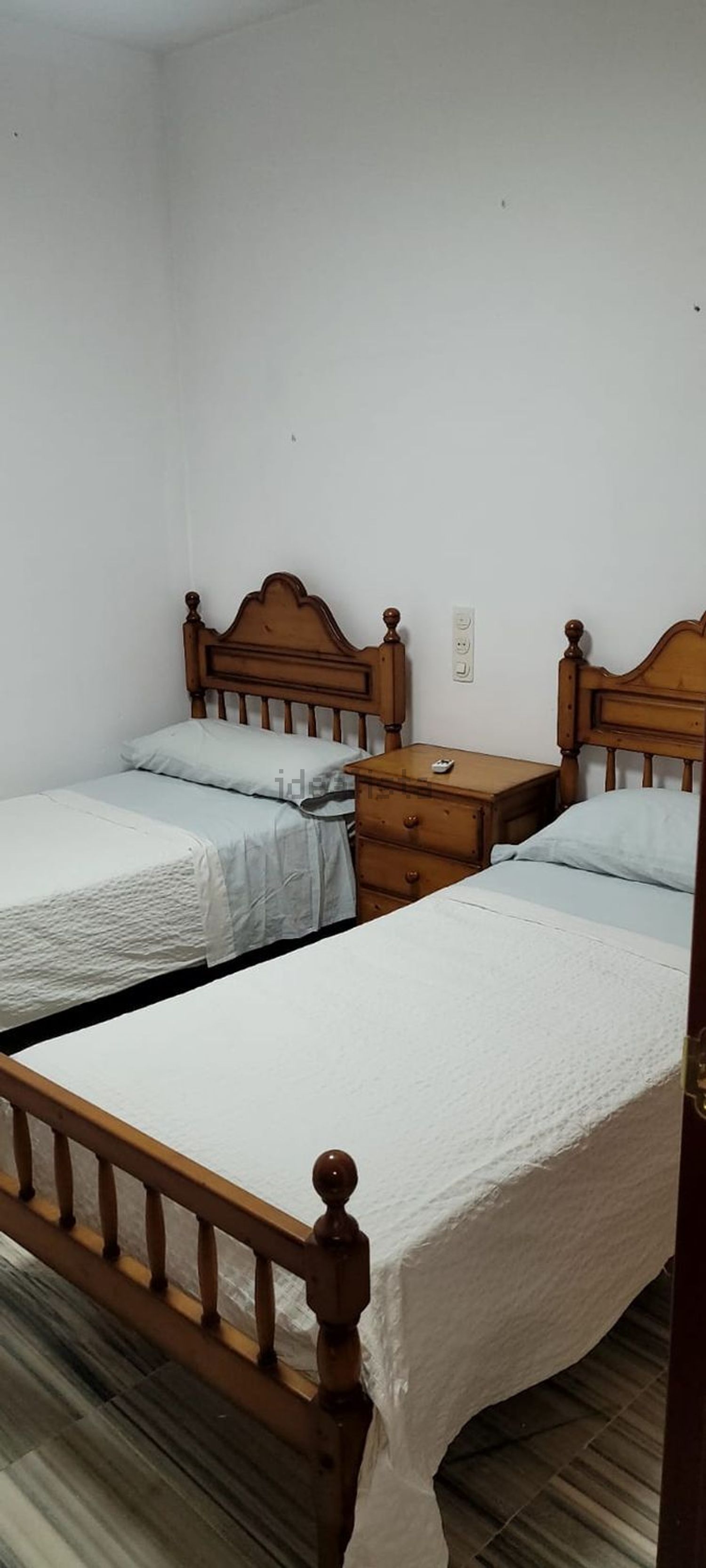 Pis de 200 m² a Loja