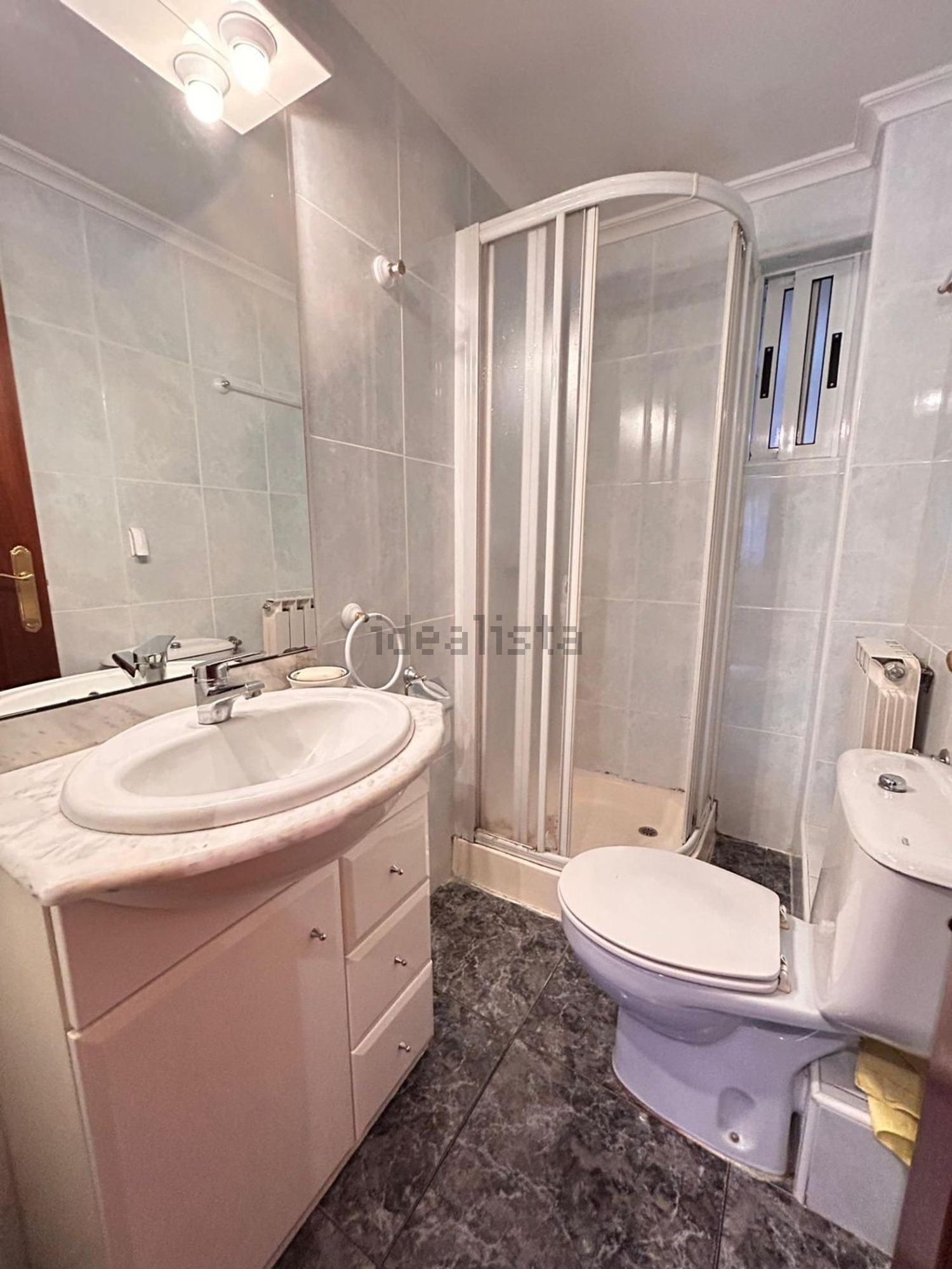 Flat 87 m² in Venta de Baños