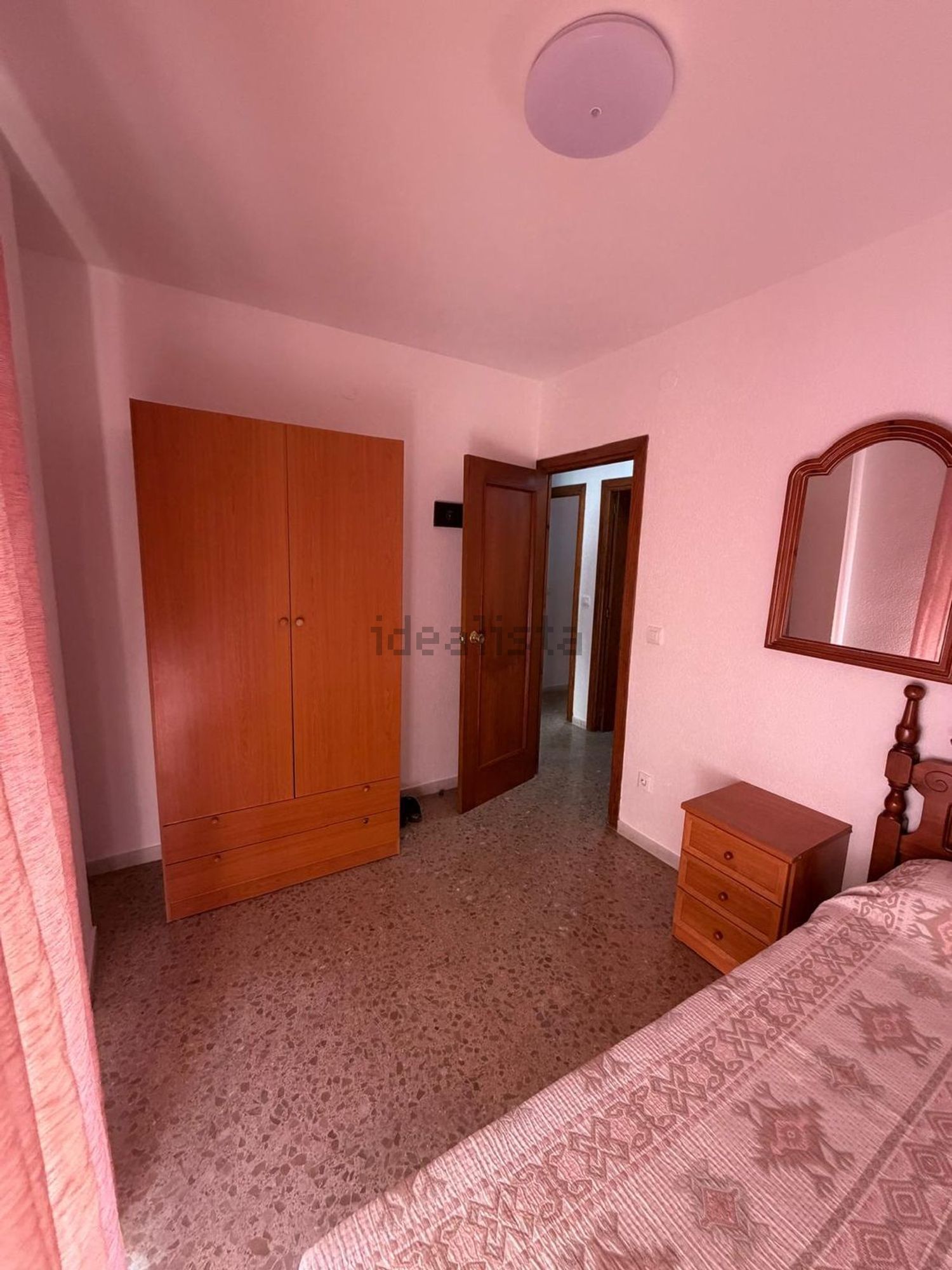 Chambre à louer, Antequera