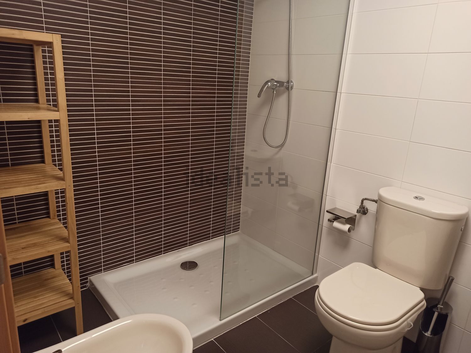 Flat 85 m² in Cadrete
