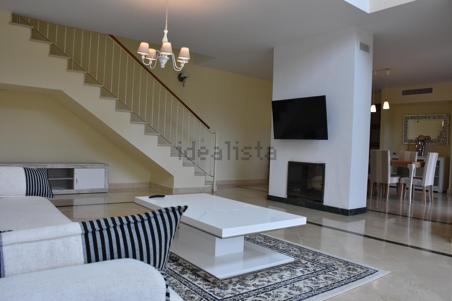 Maison 450 m² à San Roque