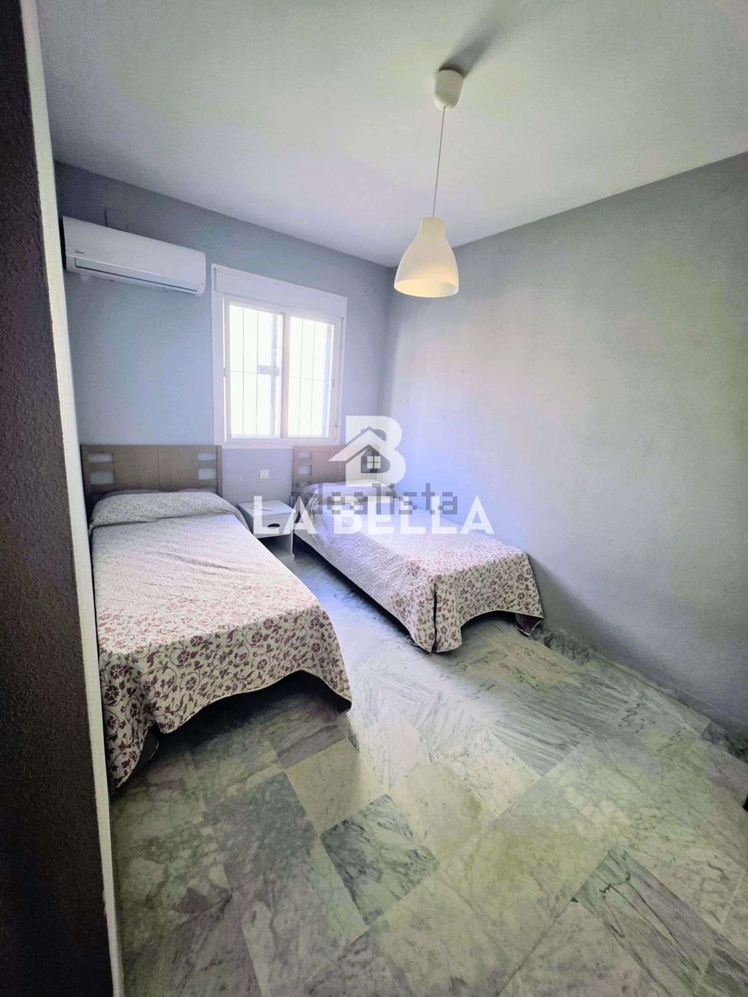 Casa de 122 m² en Sevilla