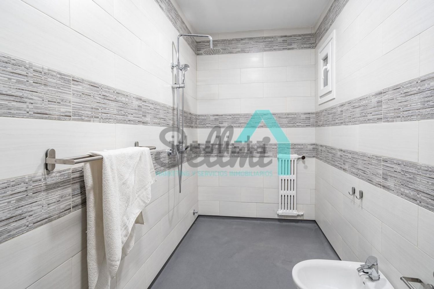Piso de 136 m² en Oviedo