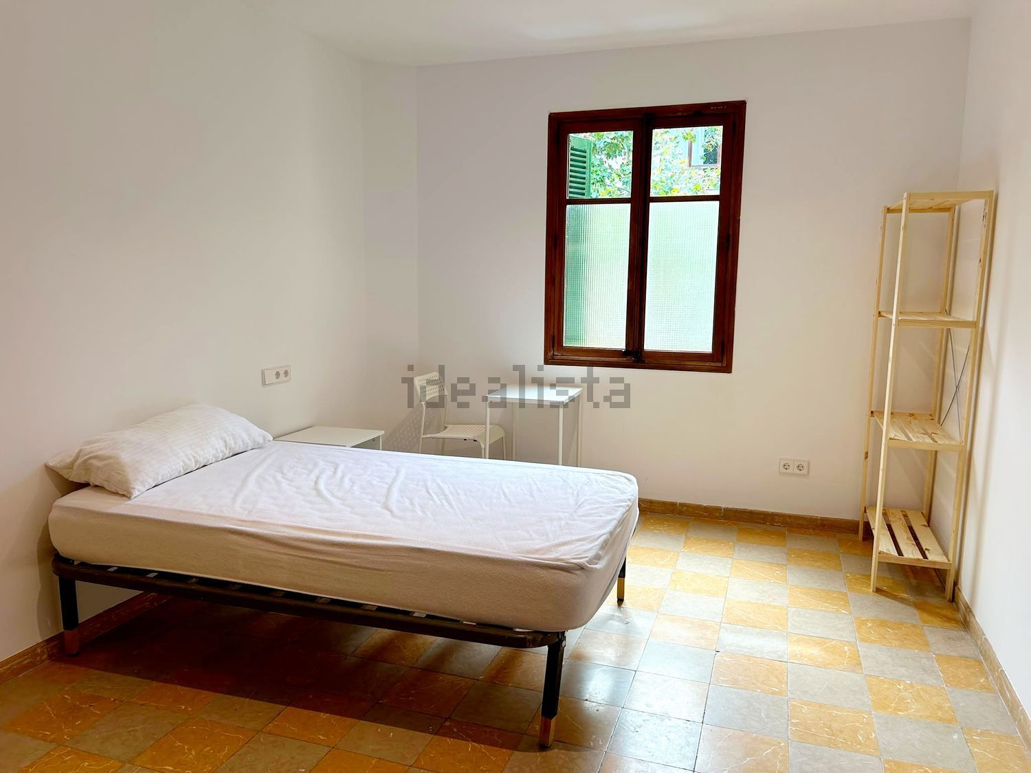 Room 130 m², Palma