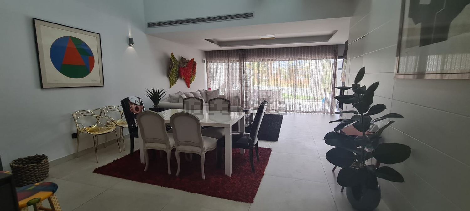 Casa de 287 m² a Estepona