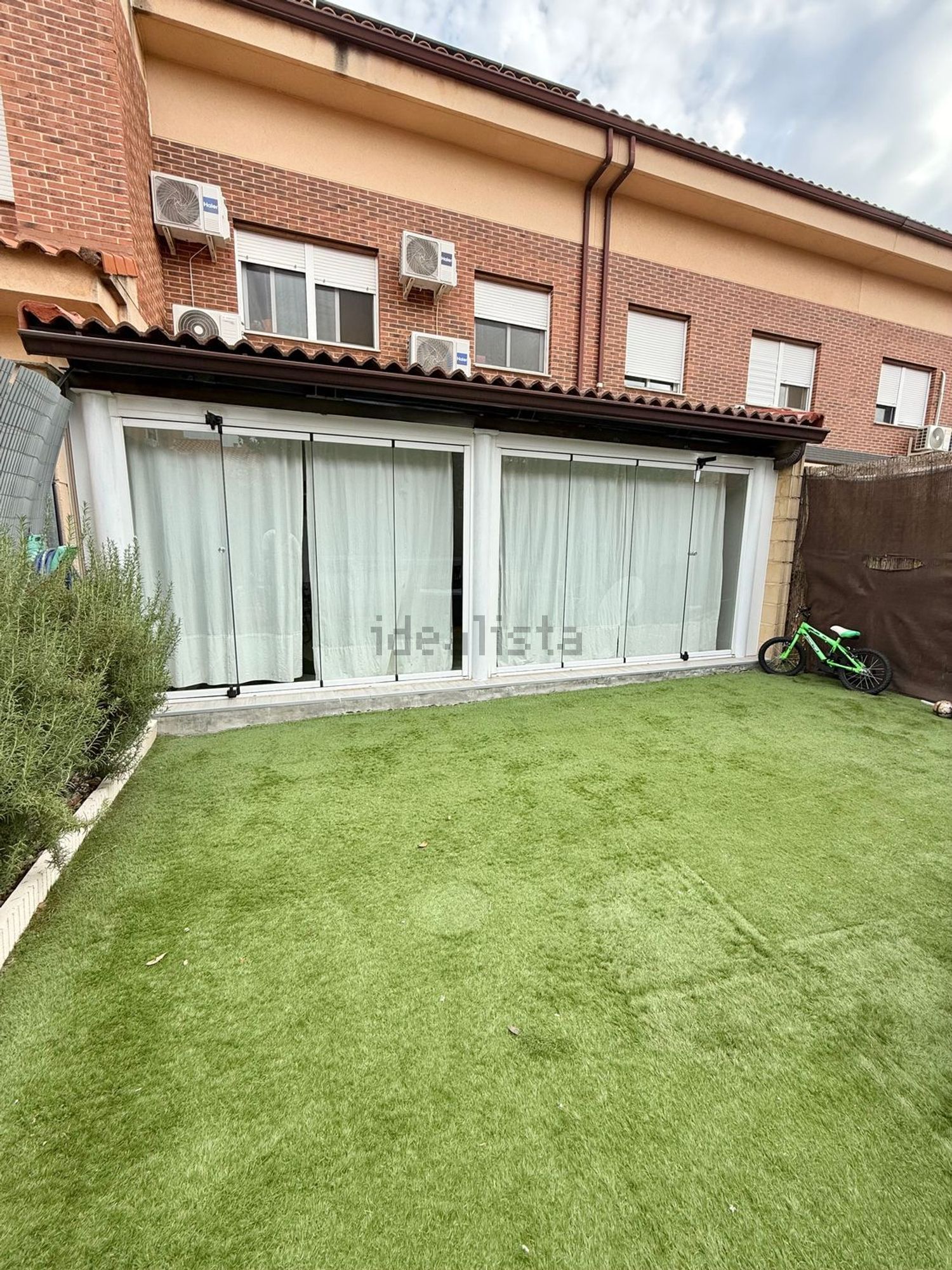 Casa de 150 m² a Alovera