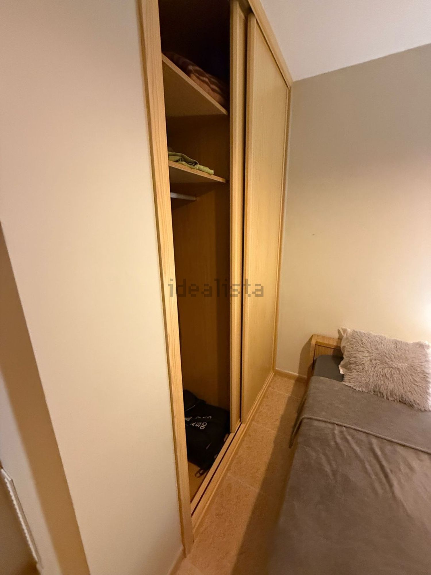 Room for rent, Amposta