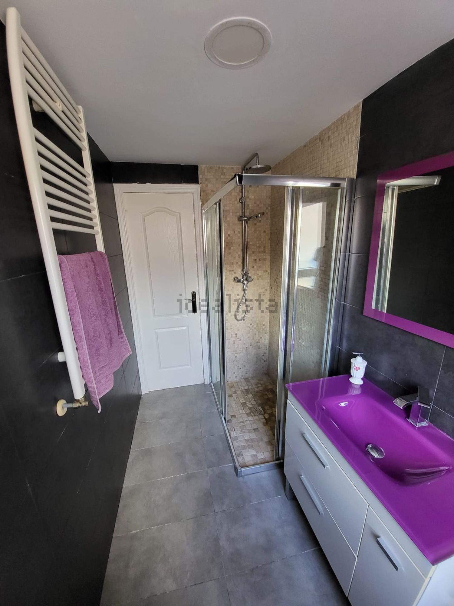 Piso de 77 m² en Oviedo